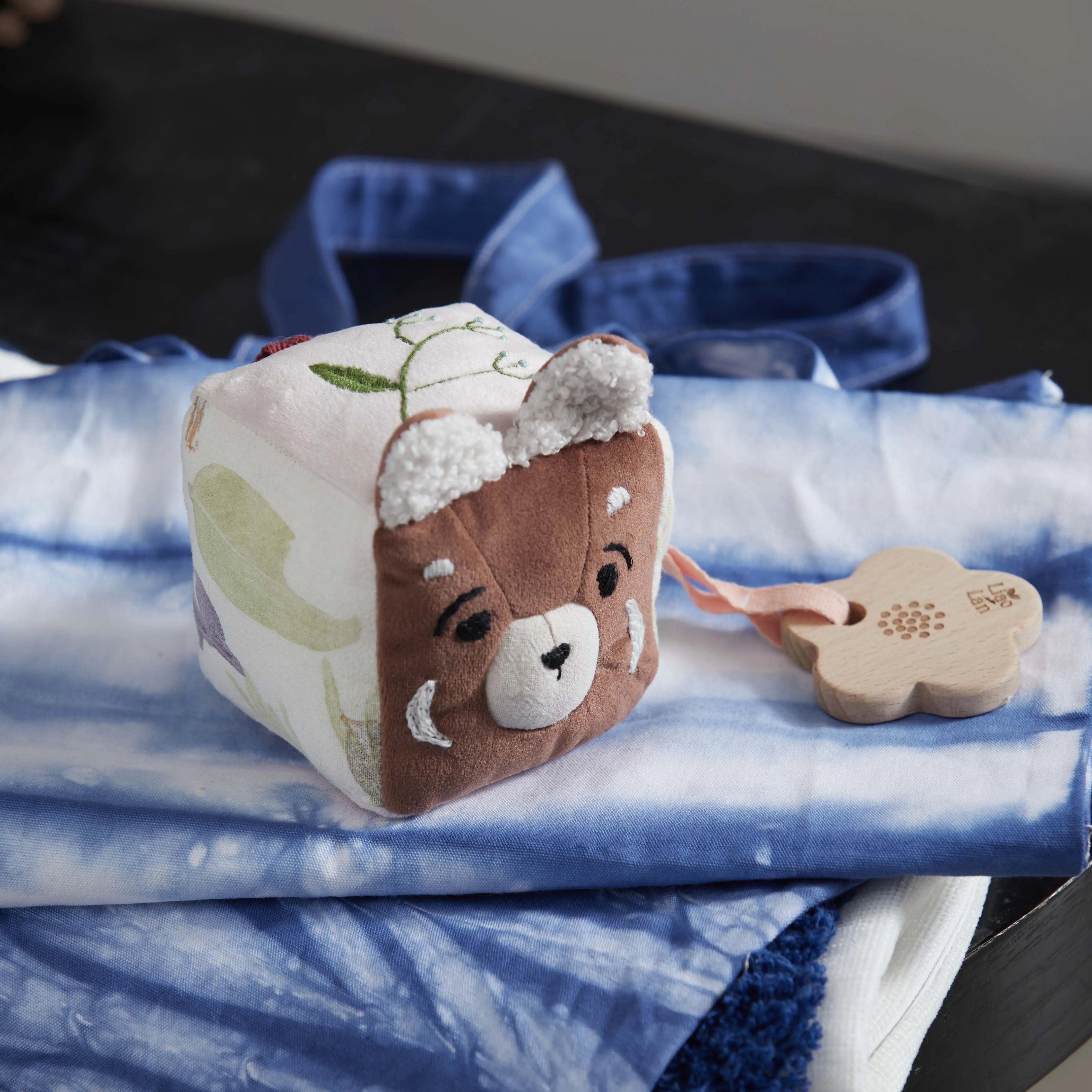 Asweets Liaolan Red Panda  Soft Cube Baby Toys asweets-cultural.myshopify.com Asweets Liaolan Red Panda  Soft Cube Baby Toys asweets-cultural.myshopify.com